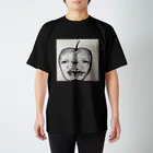 YAYOIの林檎 Regular Fit T-Shirt