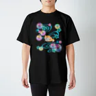 いろはにゃんこ堂のグラデーションの花と短い足の猫さん スタンダードTシャツ