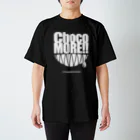 スペィドのおみせsuzuri支店のChocoMORE!! (復刻版・ブラックボディ向け) Regular Fit T-Shirt