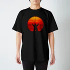 kmd.の太陽に熊 Regular Fit T-Shirt