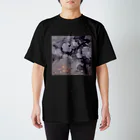 タワンマガサヤの黒曜 Regular Fit T-Shirt