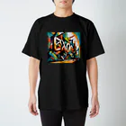 のんびりアート工房のストリートアート Regular Fit T-Shirt