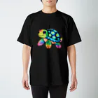 生れたすの可愛いウミガメ Regular Fit T-Shirt