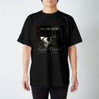 こみゐ本舗-レンズキャップをデコる人の今日も場末の片隅で（正方形） スタンダードTシャツ