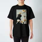 おちょぴの白木蓮と黒猫 Regular Fit T-Shirt