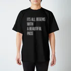 yutantanのITS ALL BEGENS WITH A BEAUTIFUL PASS Regular Fit T-Shirt