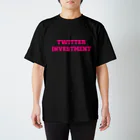 ツイッターインベストメントアパレル事業部の公式ロゴ（ピンク） スタンダードTシャツ