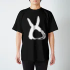 雑貨屋TOMOZOファクトリーの一筆ウサギ Regular Fit T-Shirt