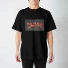 谷田部㌀⑨のフェンスとヒナゲシ スタンダードTシャツ