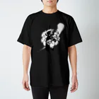 しゃみおのグッズ(三味線で火傷してる奴)の墨絵しゃみお【白】 Regular Fit T-Shirt