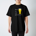 ビールとデザイン。のビールはガソリンです。 Regular Fit T-Shirt