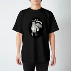 ねんねん虫の黒の目覚め Regular Fit T-Shirt