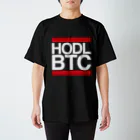 クリプト草グッツ専門店のHODL BTC Regular Fit T-Shirt