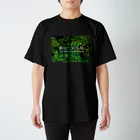 暮らしのモンタージュの動いている庭 谷の庭 スタンダードTシャツ