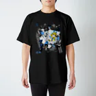 loveclonesのWEARHOUSE 家を着る少女とウサギ人形のマッドポップ Regular Fit T-Shirt