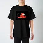 アートの綿毛の赤ウインナーちゃん Regular Fit T-Shirt