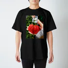 ゆうの巨大ないちご Regular Fit T-Shirt