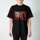 岡崎透の夕立の悪魔 Regular Fit T-Shirt