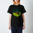 どっと屋のOn a fallen tree🌲🍄🍄 スタンダードTシャツ