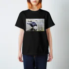 怪人カラス男の水辺のカラス Regular Fit T-Shirt