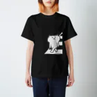 けちゃっぷごはんのお店の横断する猫さん Regular Fit T-Shirt