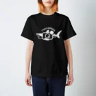さかたようこ / サメ画家の〈単136会〉T136SAME―白ロゴ Regular Fit T-Shirt
