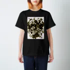 ytkスズリ店のShine darkness Regular Fit T-Shirt