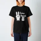 SunnyBeans Goods Shopのサニビウサギ Regular Fit T-Shirt