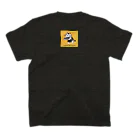 なまらやの鴉ときのことなまら猫 Regular Fit T-Shirtの裏面