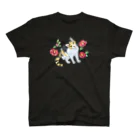 猫が好きすぎる絵描き　キジシマ ミキの三毛猫ちゃんと椿 スタンダードTシャツ