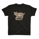 すとろべりーガムFactoryの野生のにゃん・ボブキャット Regular Fit T-Shirt