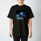 stingrazeのFuturistic Foldable Laptop スタンダードTシャツ