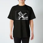 古春一生(Koharu Issey)のマッチ派？ライター派？(3) Regular Fit T-Shirt