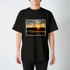 四月馬鹿同盟の「地獄の上も下も春」warm ver. Regular Fit T-Shirt