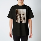 日本人のアルビノグッズのアルビノを着る Regular Fit T-Shirt
