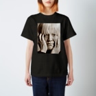 日本人のアルビノグッズのアルビノを着る Regular Fit T-Shirt