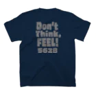 ゴルフバカイラストレーター野村タケオのNOM SHOPのDon't think, FEEL!　バックプリント Regular Fit T-Shirtの裏面