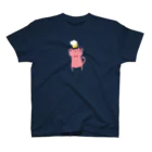 ハチネッコのピンク猫のバンザイ（白・ビール） Regular Fit T-Shirt