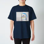 こども深海生物屋さんのホホジロザメは何でも食べちゃう スタンダードTシャツ