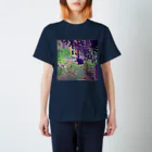 よるのみずべのいつものあのこ Regular Fit T-Shirt