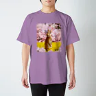 うさぎのうみちゃんねるショップのお花見うさぎ-うさぎのうみ Regular Fit T-Shirt