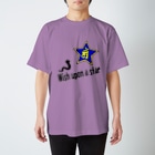 Yuko’ｓ Galleryの【開運祈願】星に願いを！ Wish upon a star! 巳年生まれ守護梵字アン Regular Fit T-Shirt