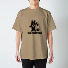 id-linkのキャンプ好きなクマとランタン スタンダードTシャツ