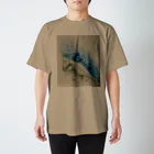 爬類　魚　（ はるい うお ）のディプロカウルスさん、川で… Regular Fit T-Shirt