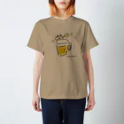 オーパルとレモンの木のカンパイ！ Regular Fit T-Shirt