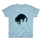 喫茶こぐまやの黒猫さん Regular Fit T-Shirt