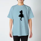 ラッキーウィンの少女 Regular Fit T-Shirt