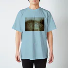 鬱ろいさんのロボの未来 Regular Fit T-Shirt