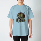 真希ナルセ（マキナル）の信楽焼のタヌキ風柴犬（赤柴） Regular Fit T-Shirt