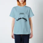 TubamanShowの「腹が出てます」チューモツキャンペーン2024 Regular Fit T-Shirt